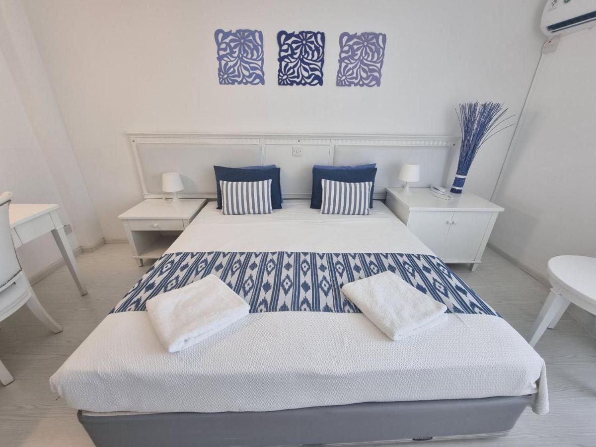Nereus Hotel Paphos Ngoại thất bức ảnh