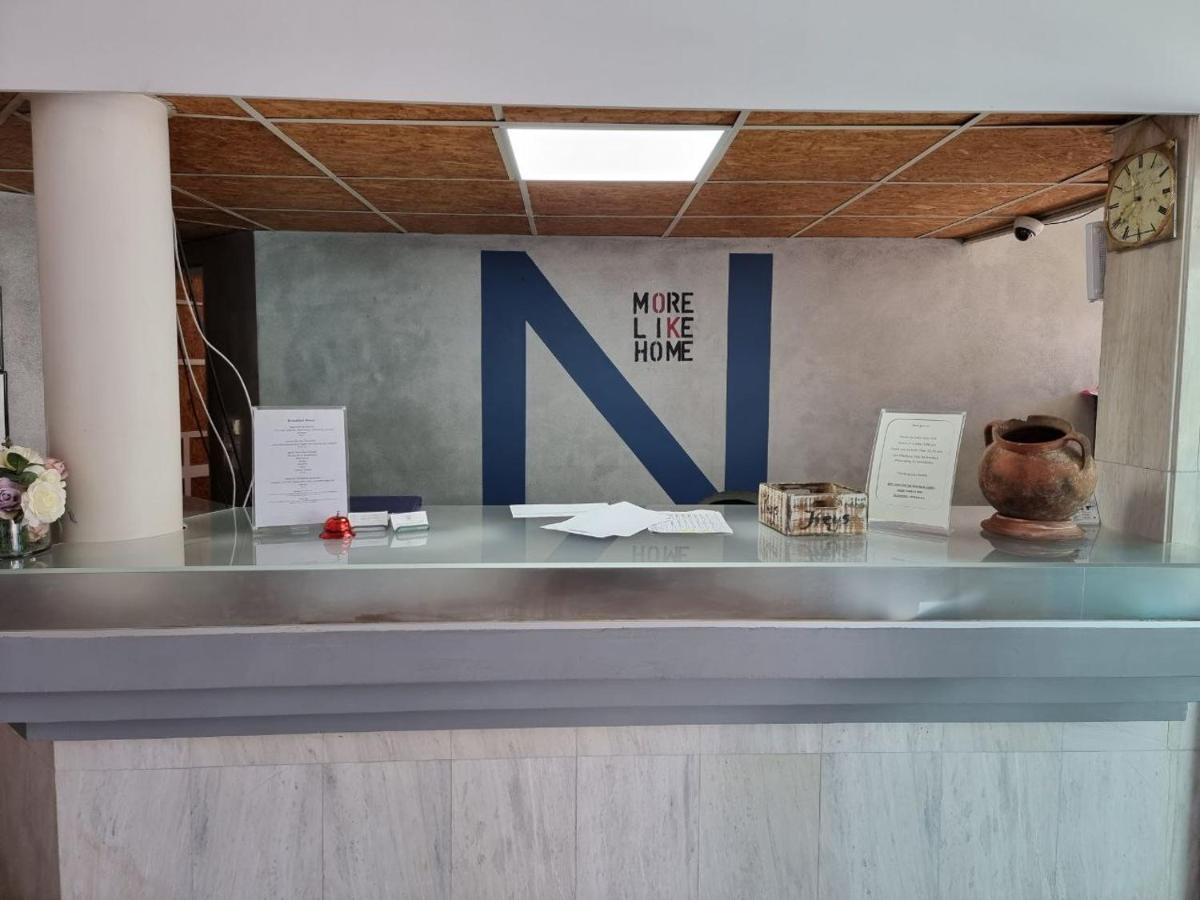 Nereus Hotel Paphos Ngoại thất bức ảnh